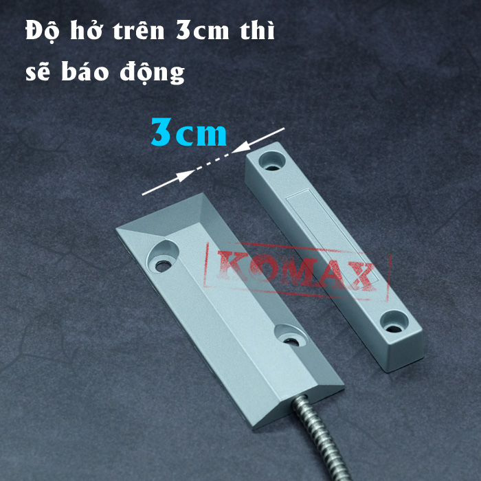 Công tắc từ có dây KM-D26 được lắp đặt trên cửa cuốn, khi phát hiện cửa bị mở trái phép, lập tức tín hiệu báo động sẽ được kích hoạt, được sử dụng rộng rãi ở các căn hộ nhà phố, căn hộ biệt thư, các trung tâm thương mại, nhà xưởng, kho bãi, sử dụng cửa cuốn